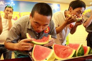 市民广场吃瓜大赛,一场欢乐的吃瓜盛宴